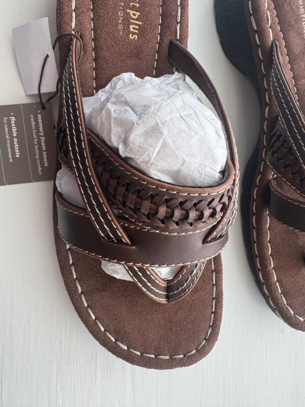 Comfort Plus by Predictions Brown Slip On Sandals Size 9W New in Box P5 - Picture 6 of 13